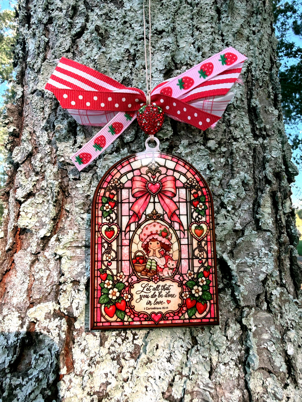 Pink Berry Rear view mirror hanger