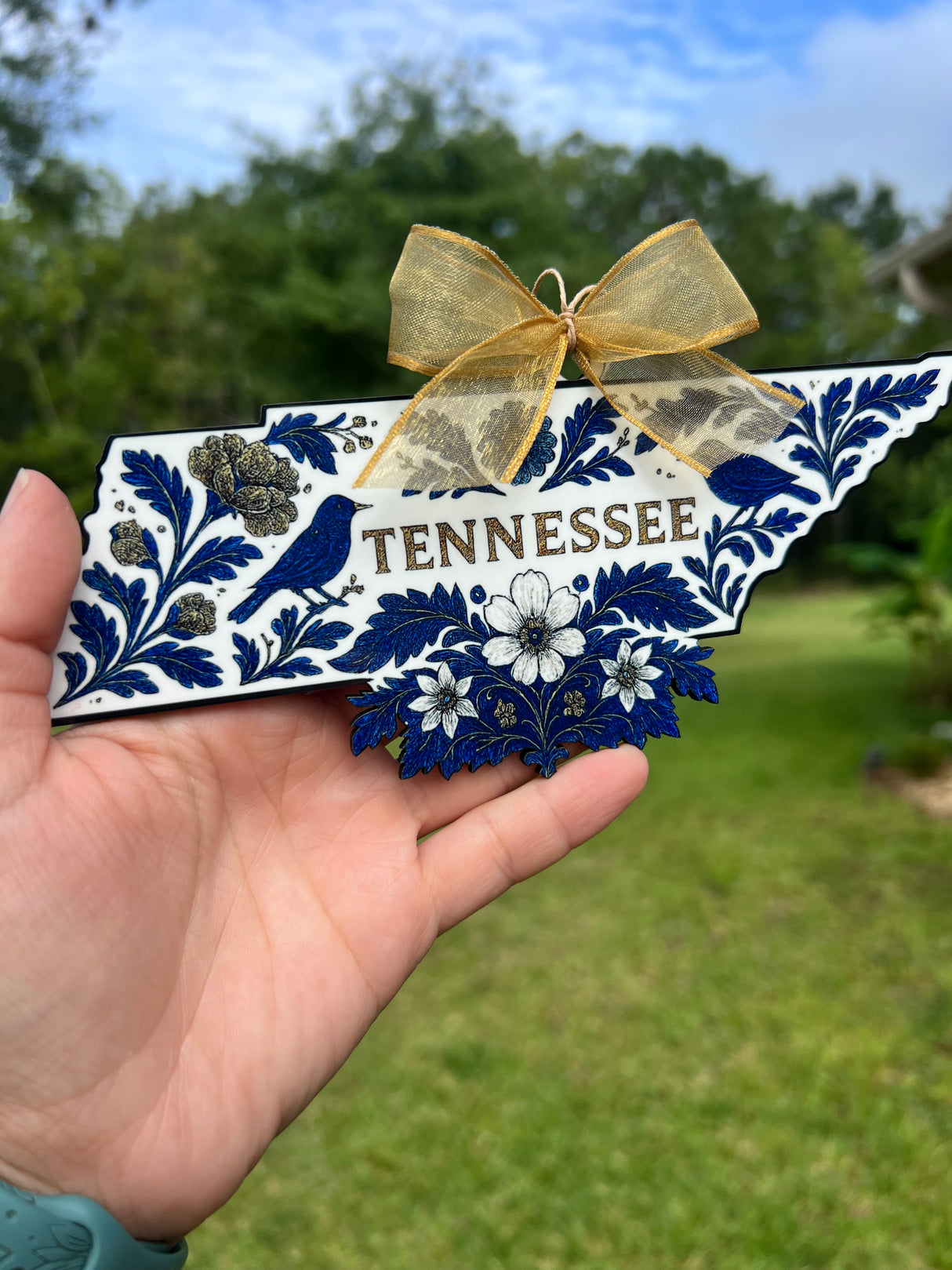 State Sublimated Chinoiserie ornament