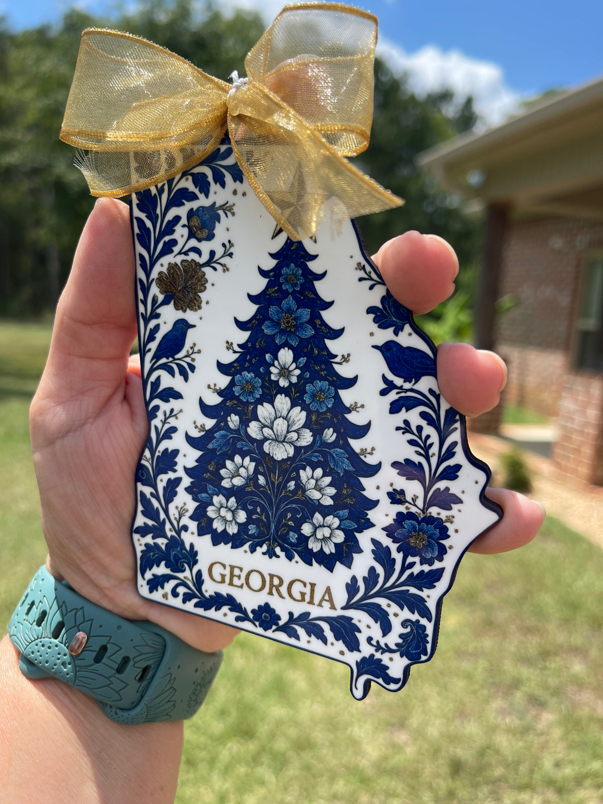 State Sublimated Chinoiserie ornament