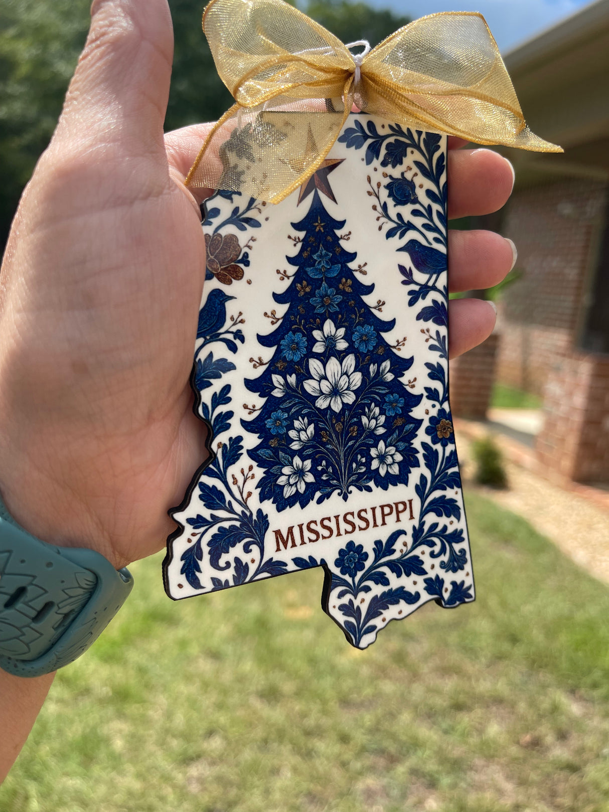 State Sublimated Chinoiserie ornament
